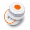 Baliza de emergencia V16 conectada IoT de la marca SOSFLASH, mostrando el botón superior naranja y la base con el código de homologación IDIADA y QR.