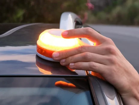 Baliza V16 homologada geolocalizada para señalización de emergencias en carretera